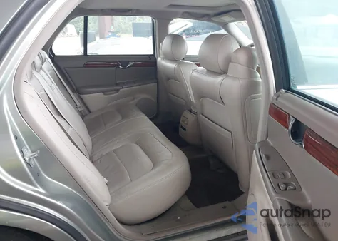 2005 Cadillac Deville Standard z USA, uszkodzony, nr VIN 1G6KD54Y85U178025